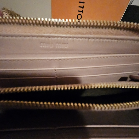 Authentic miumiu Wallet Long Wallet Pink Gold Woman - Picture 7 of 13